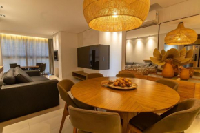 Adra 202 - Apartamento no centro de Bombinhas - Rooftop com piscina e academia - À poucos metros da praia - (Consultar serviços de roupas de cama e banho)